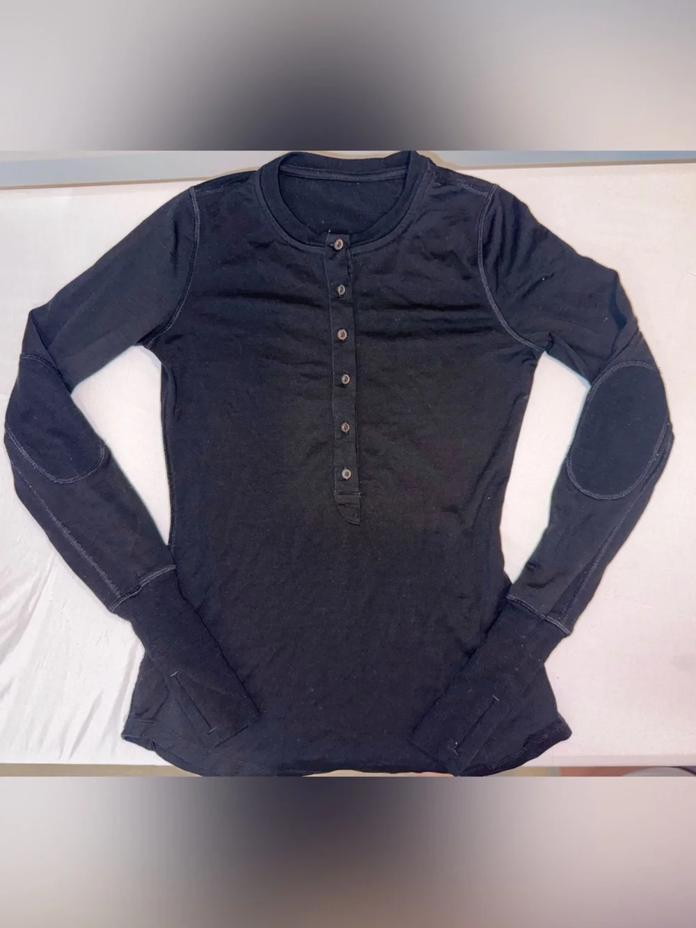 Lululemon Women Black Long Sleeve Henley Long Sleeve button Top Size Small